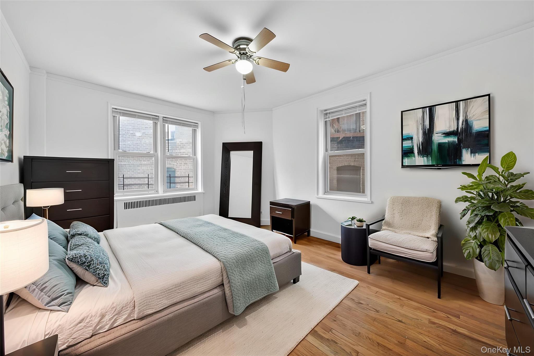 2190 Boston Road 4e Property Photo 4