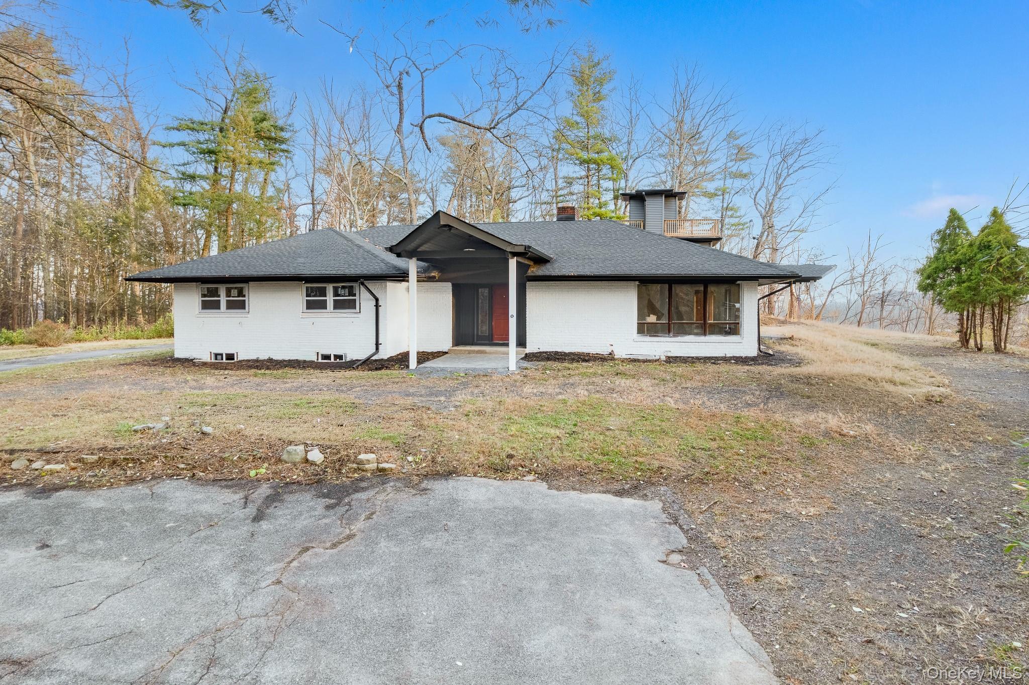 233 Forest Hill Drive Property Photo 2
