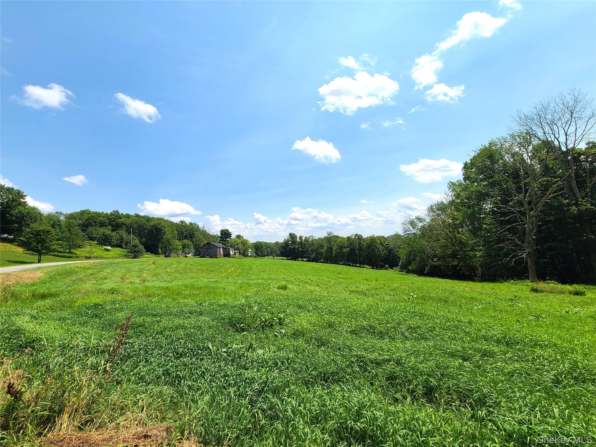 299-301 Stump Pond Road Property Photo 12