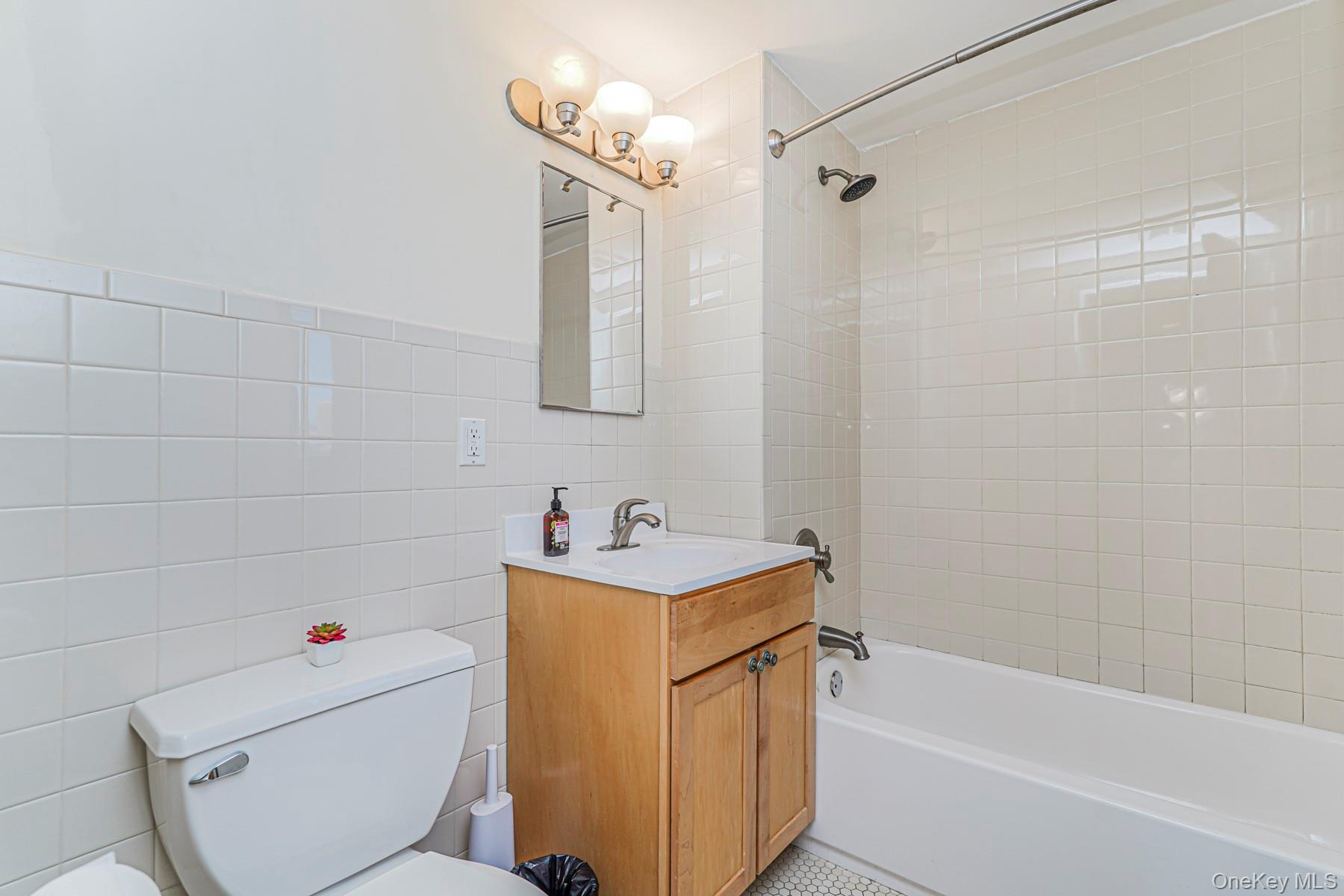 775 Lafayette 5f Property Photo 16