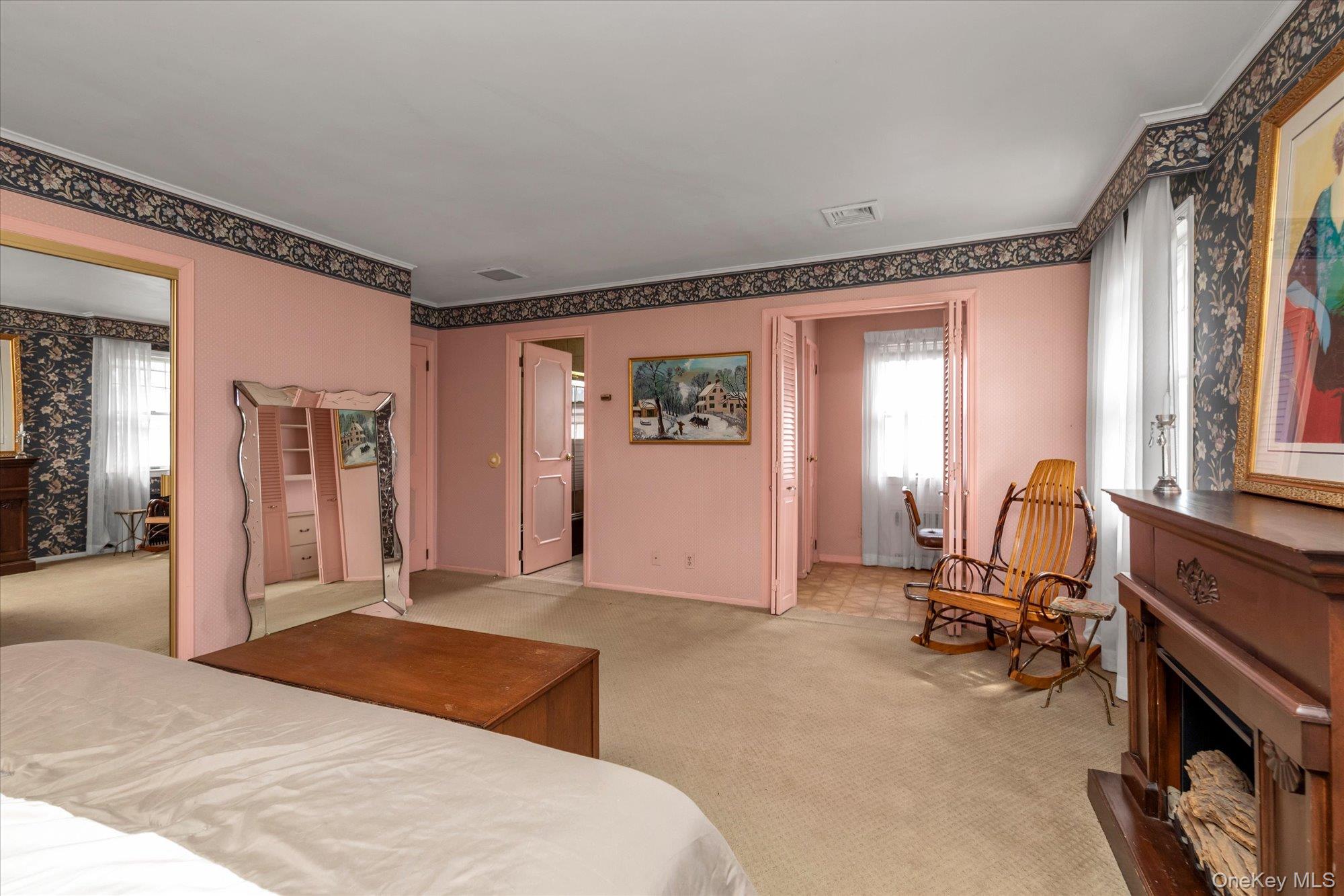 104 E. Melrose Street Property Photo 12