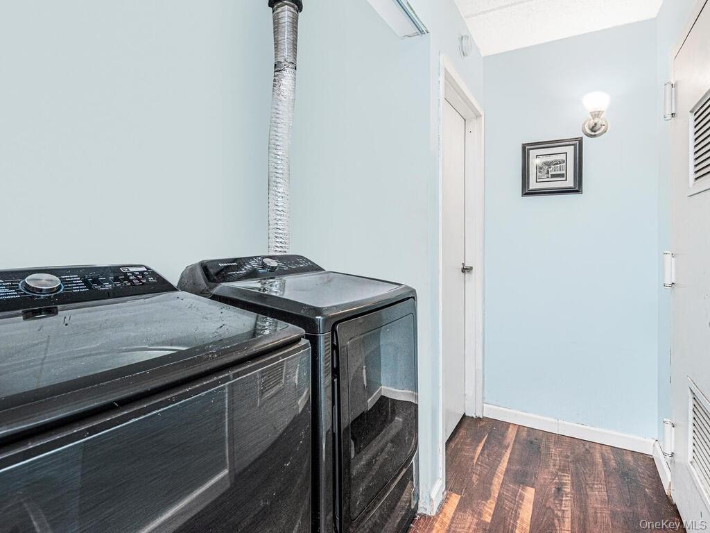 210 Sunset Boulevard Property Photo 11