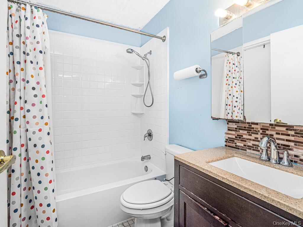 210 Sunset Boulevard Property Photo 15