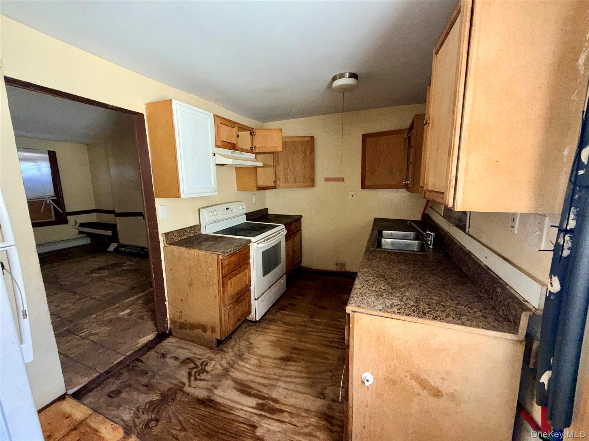 161 N Miller Street Property Photo 8