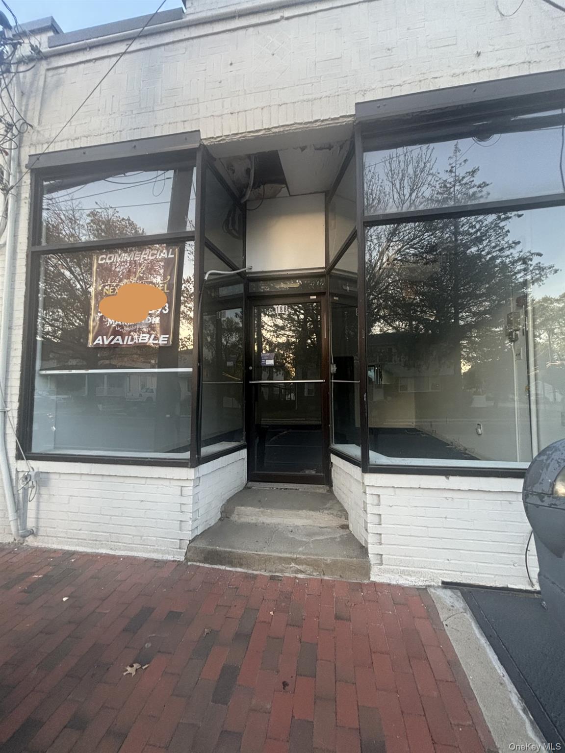 188 Hempstead Avenue Property Photo 1