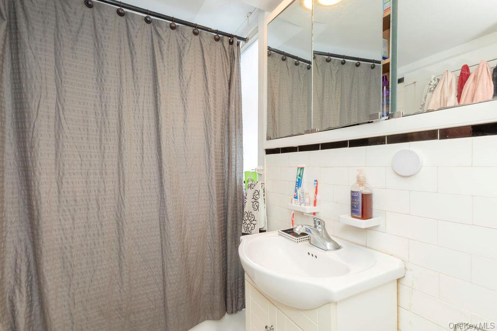 155 Hawkins Street Property Photo 17
