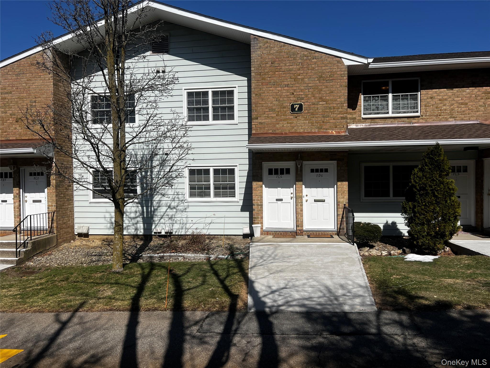 1840 Crompond Road 7c6 Property Photo 2