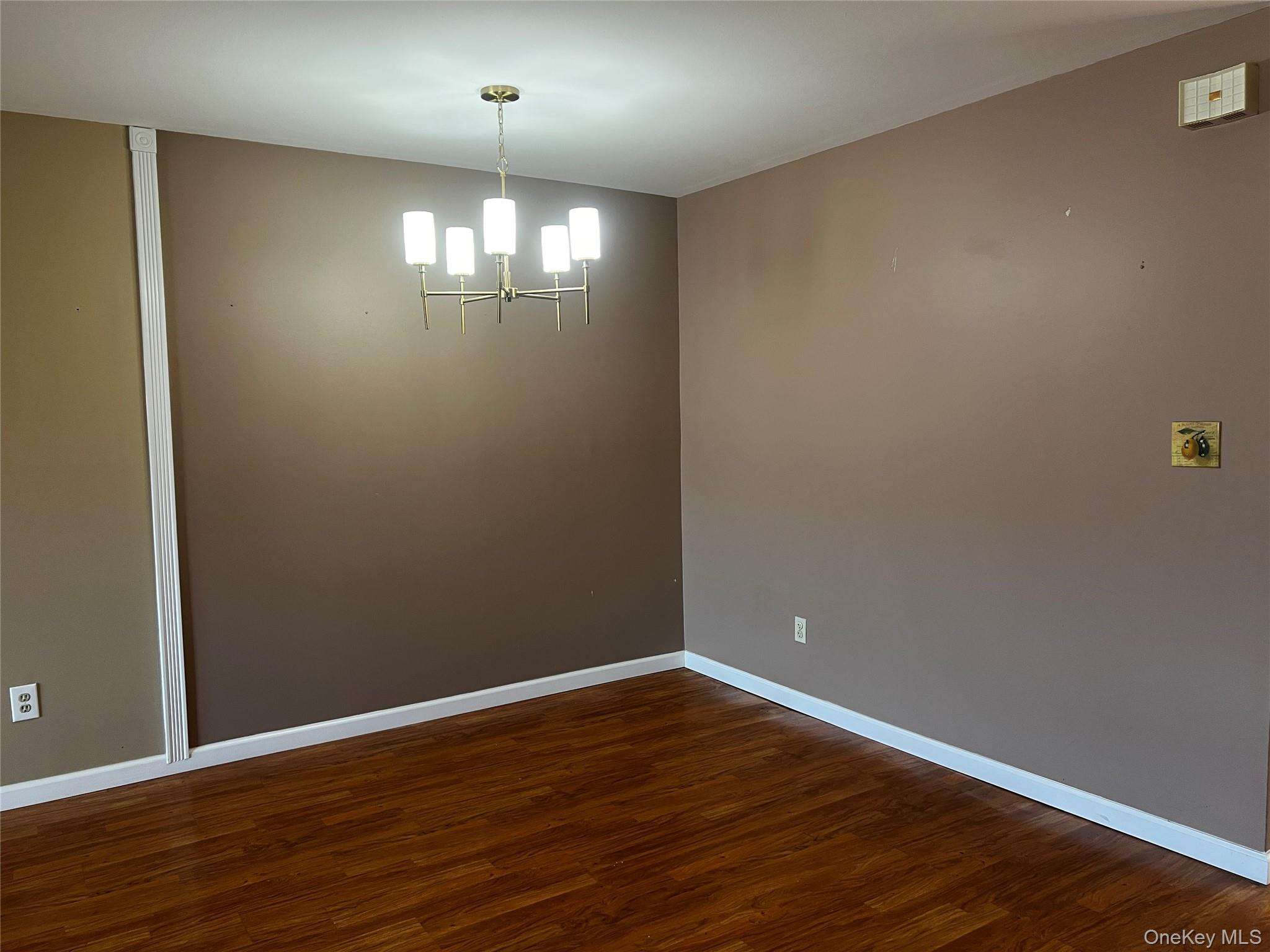 1840 Crompond Road 7c6 Property Photo 7