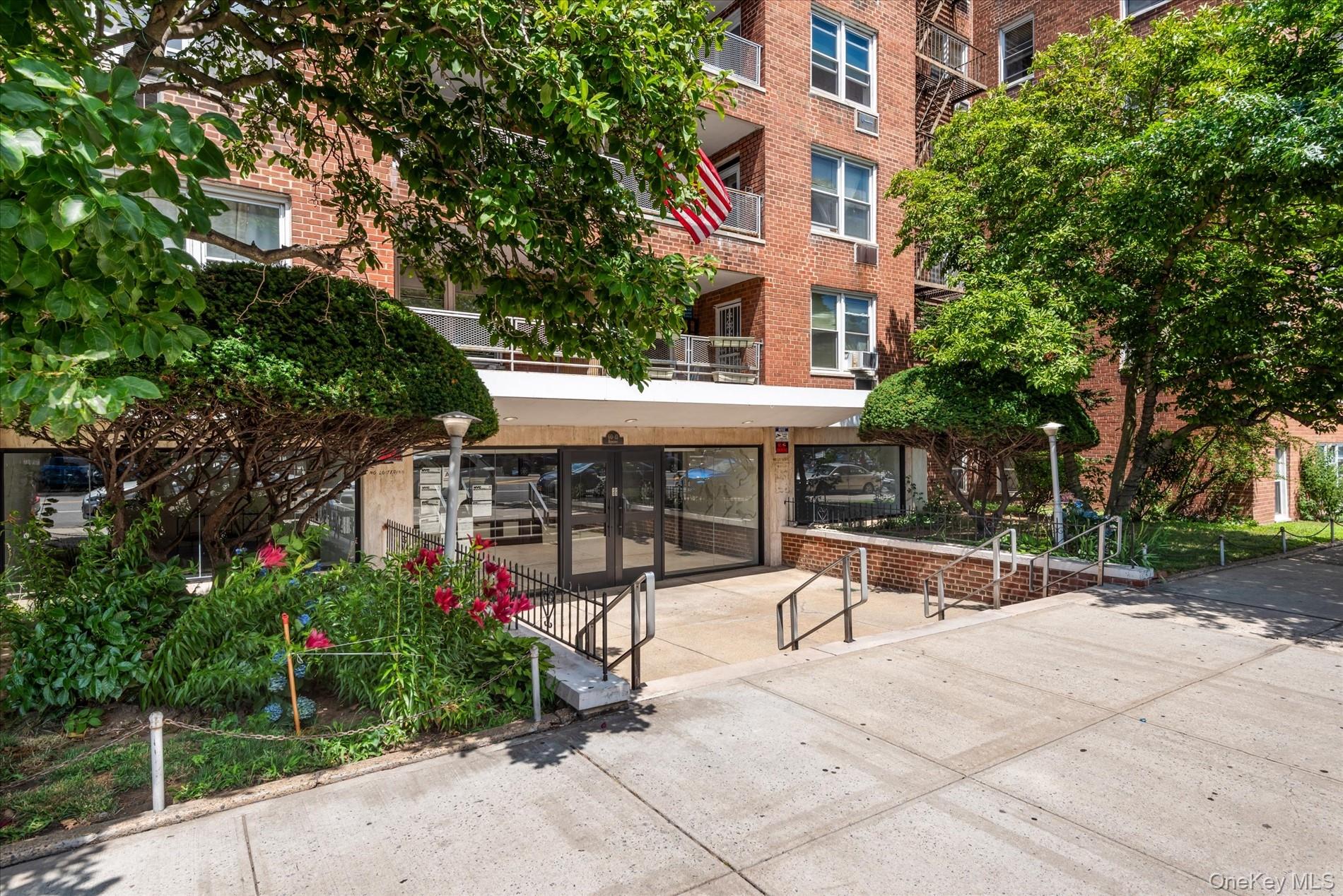6011 Broadway 5e Property Photo 12