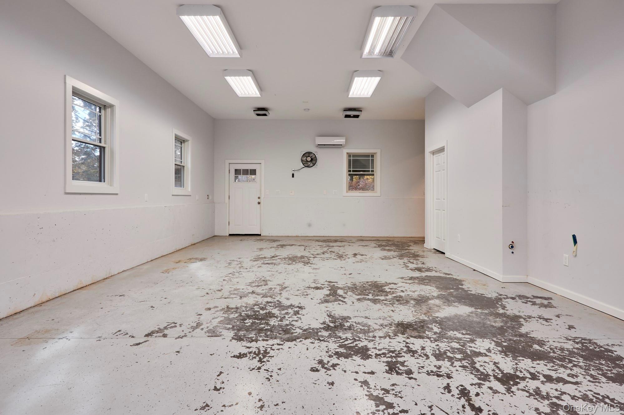 203 Silver Lake Road Property Photo 44