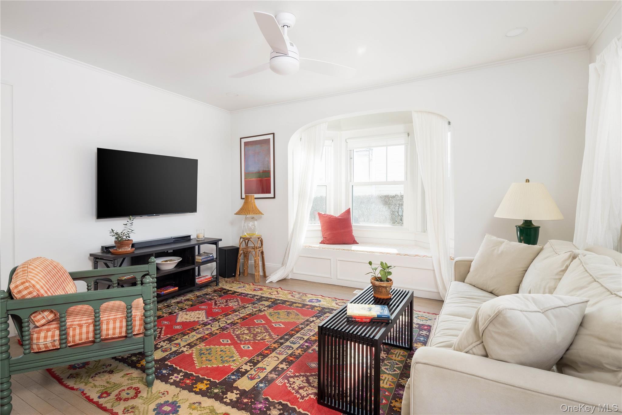 446 6th Street Property Photo 1