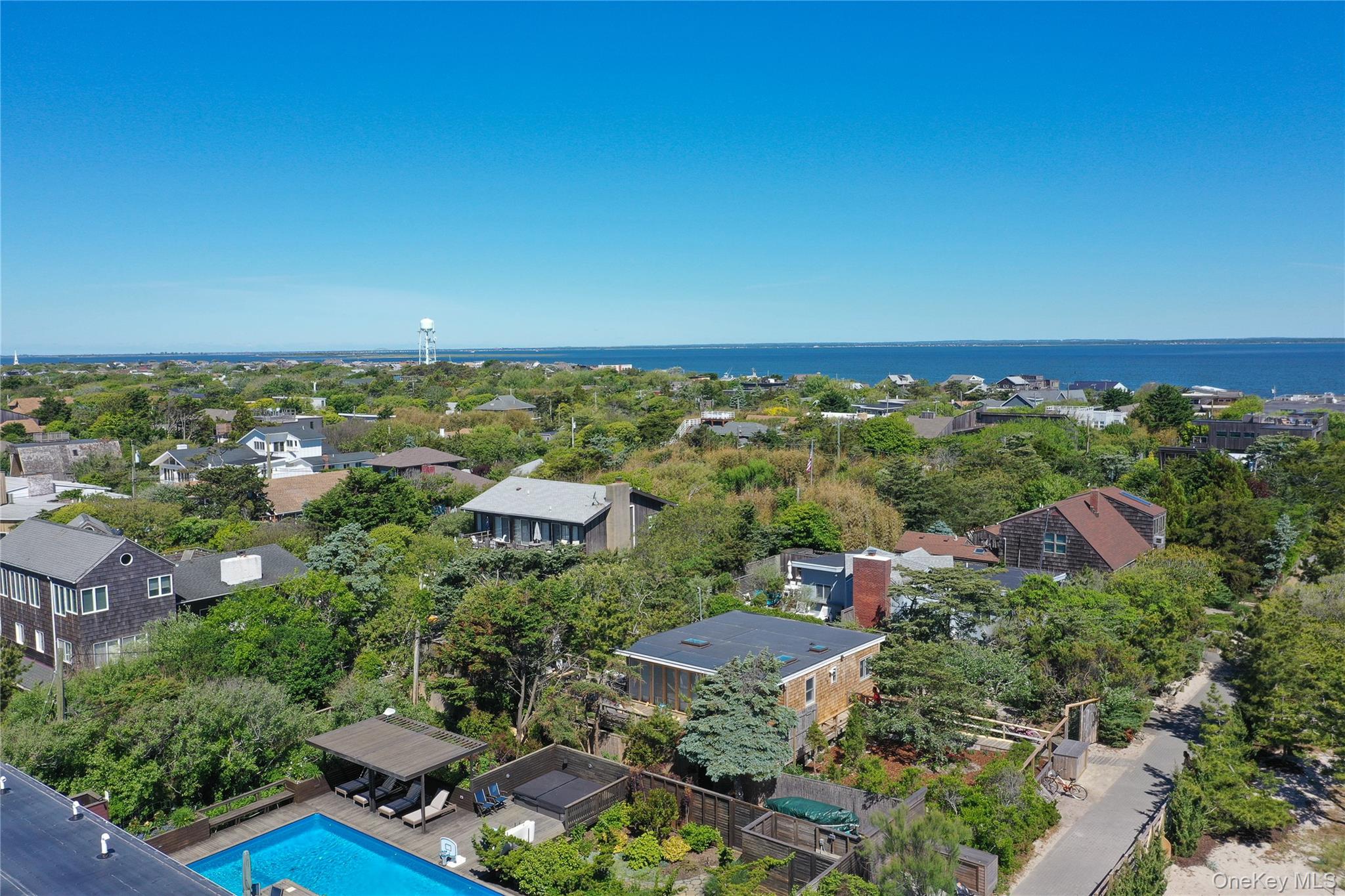 57 Juniper Avenue Property Photo 17
