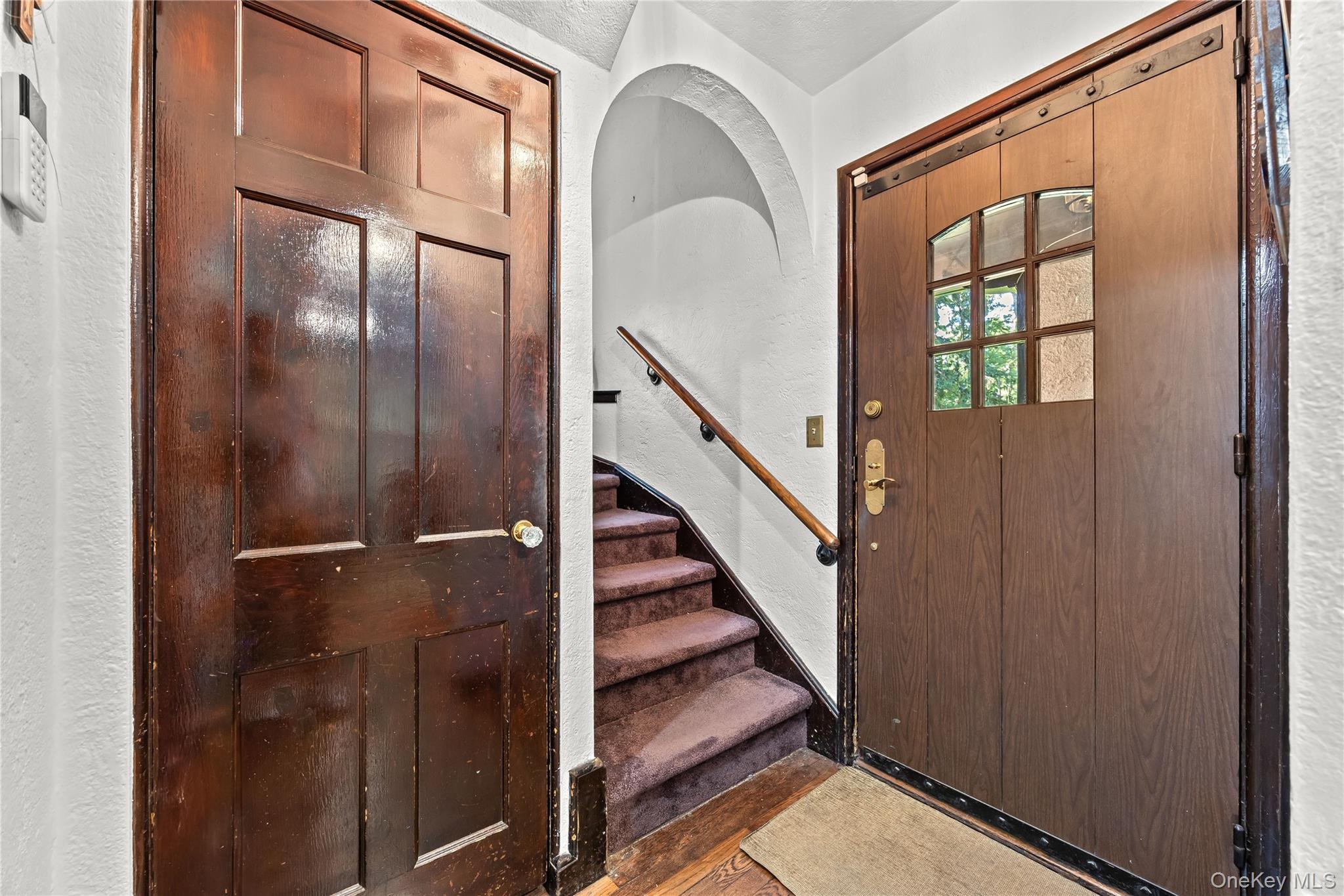 378 Beverly Road Property Photo 3