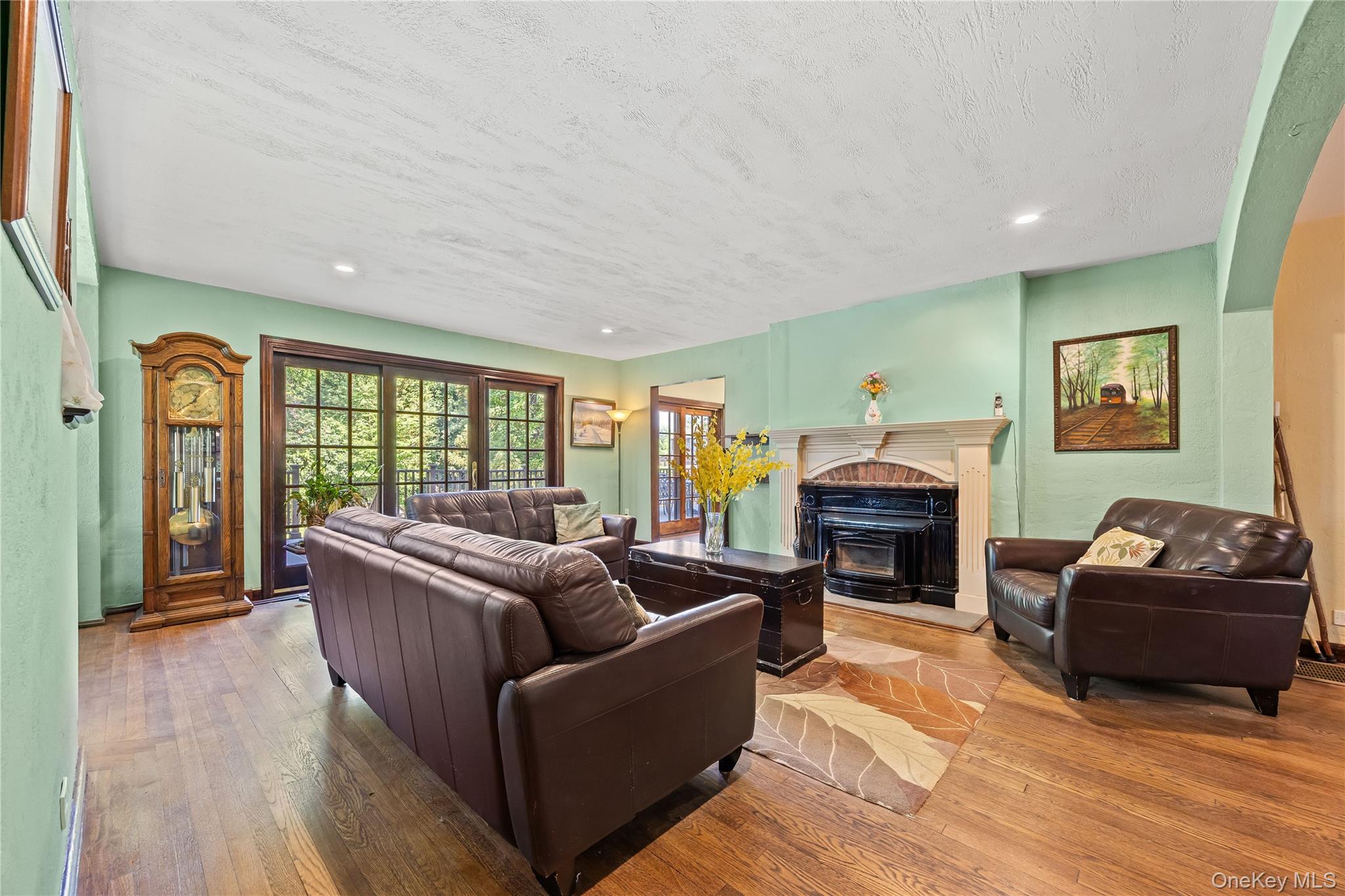 378 Beverly Road Property Photo 5