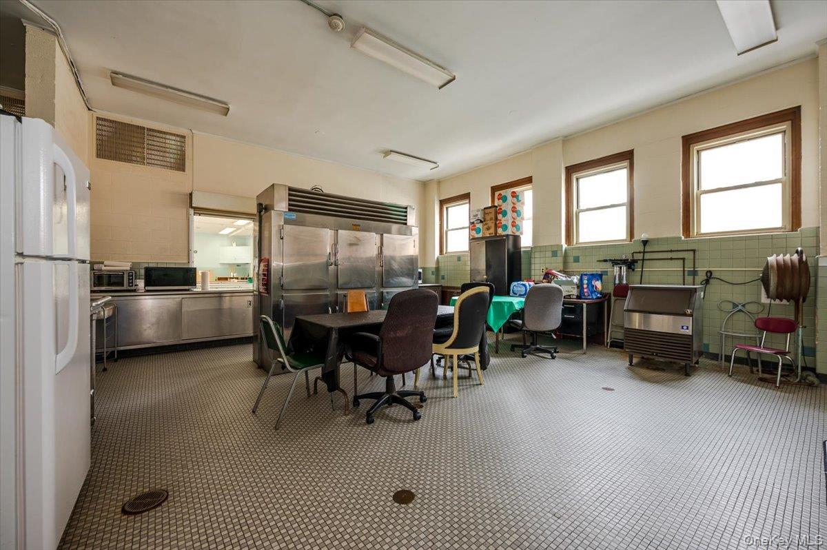 1346 Broadway Property Photo 16