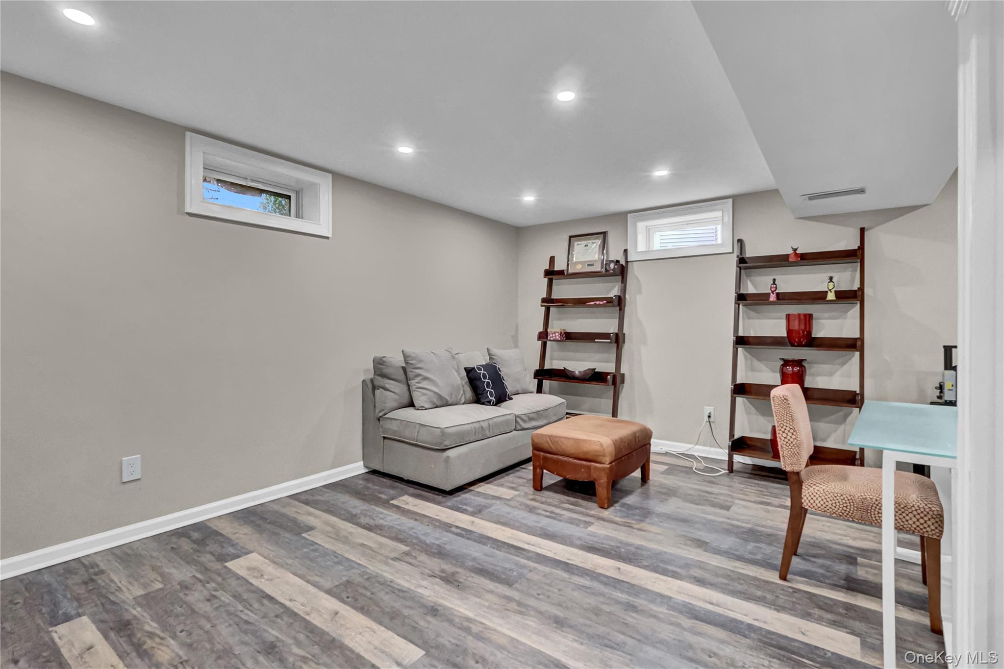 18 Frost Lane Property Photo 26