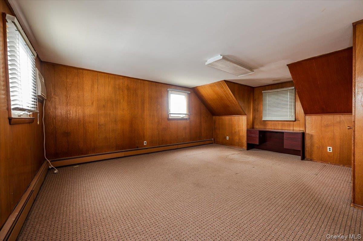 930 Sunrise Highway Property Photo 8
