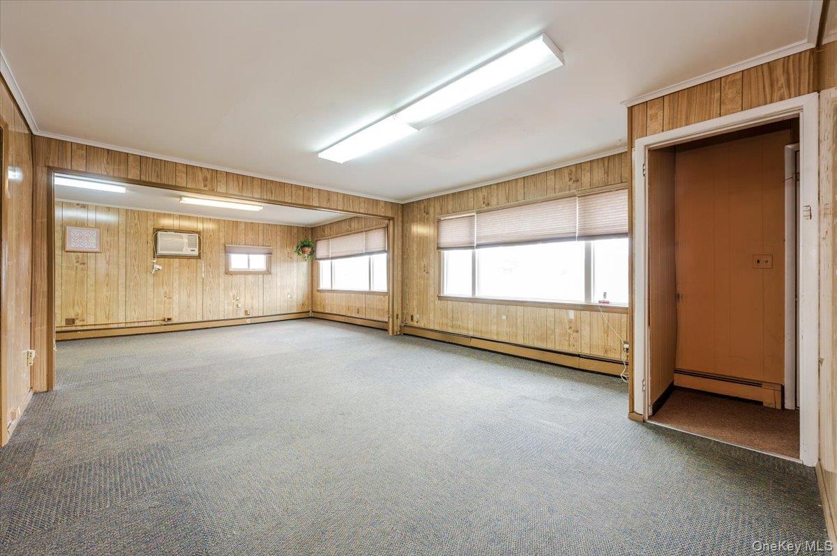 930 Sunrise Highway Property Photo 11