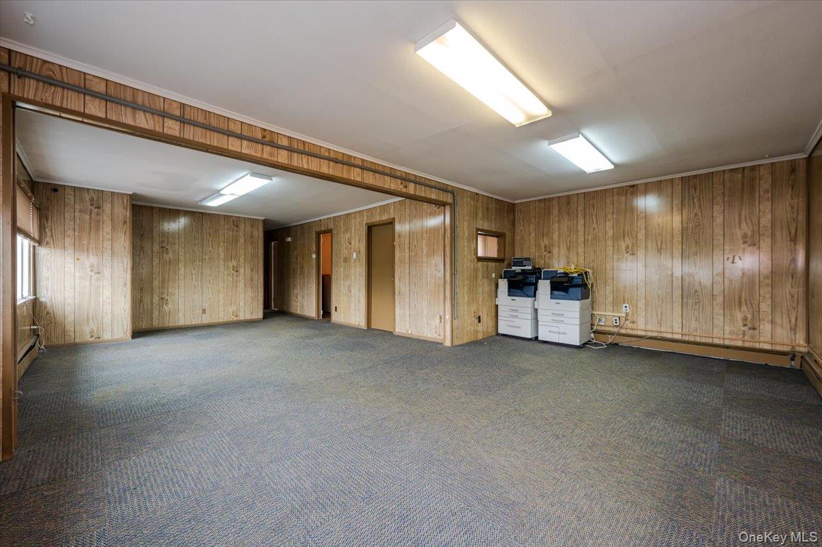930 Sunrise Highway Property Photo 12
