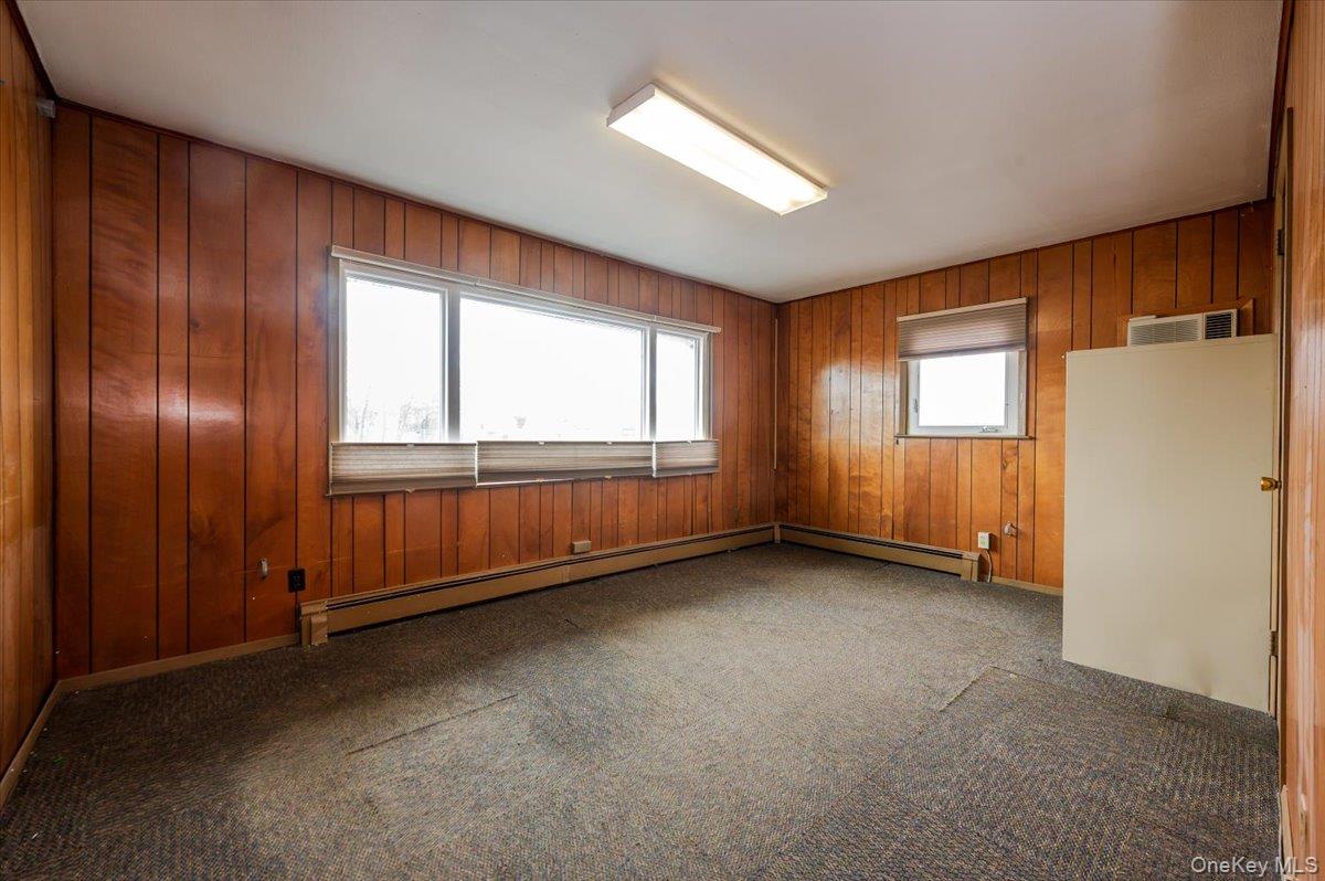 930 Sunrise Highway Property Photo 14