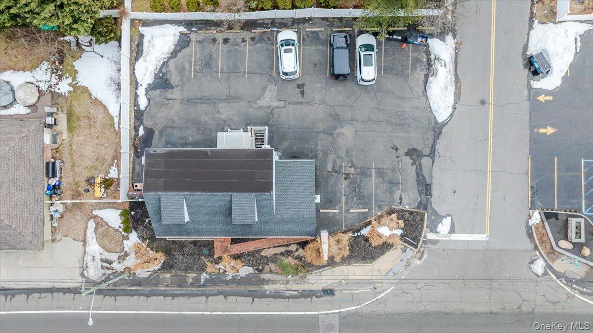 930 Sunrise Highway Property Photo 24