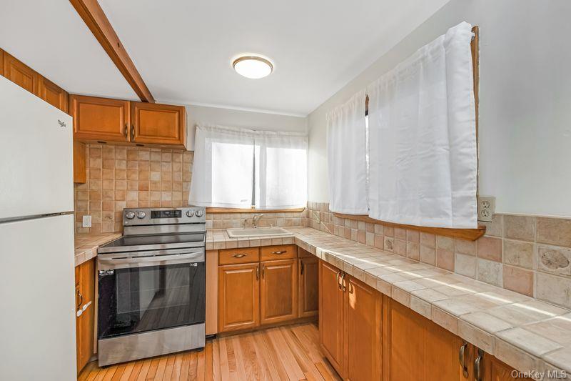 356 Oakleigh Avenue 17 Property Photo 17