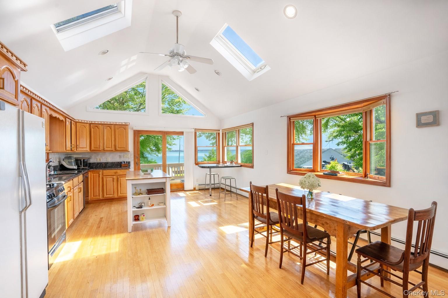 1250 2nd Street Property Photo 1