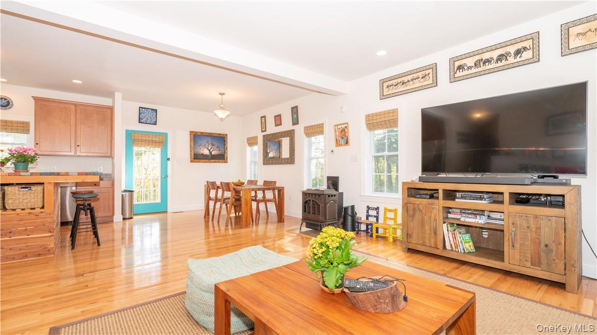 9 Jake Henry Drive Property Photo 8