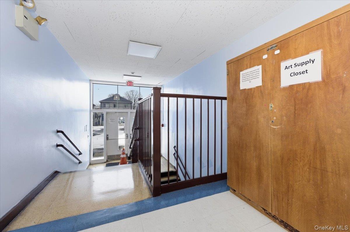 90 Henry Street Property Photo 11