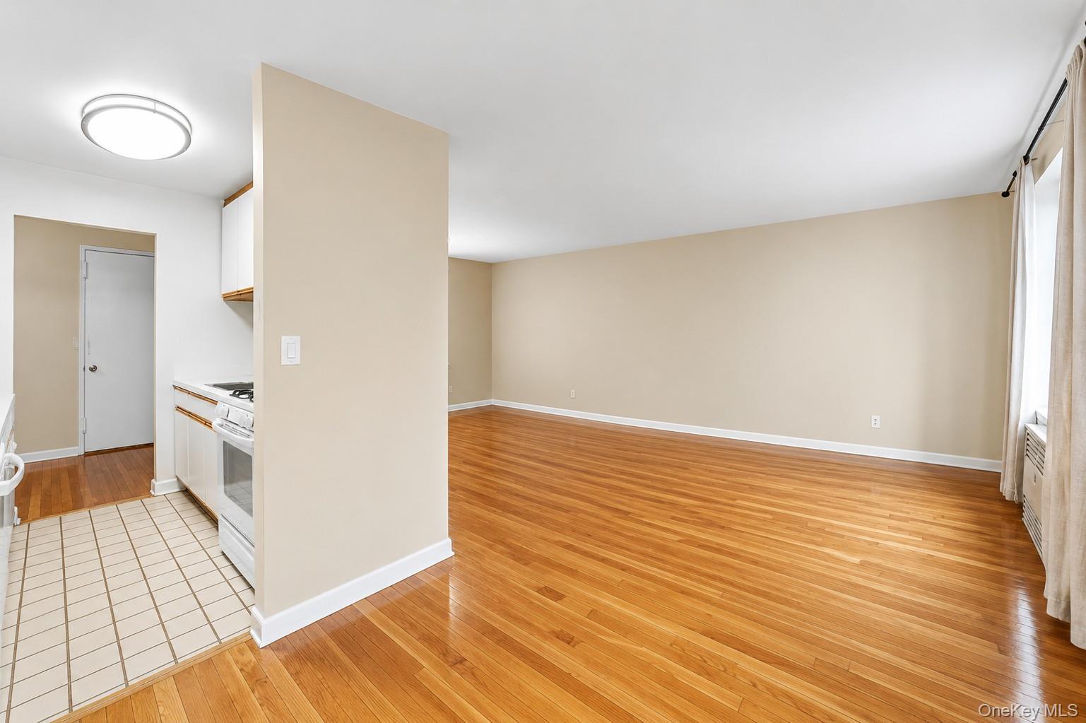 1300 Midland Avenue C67 Property Photo 10