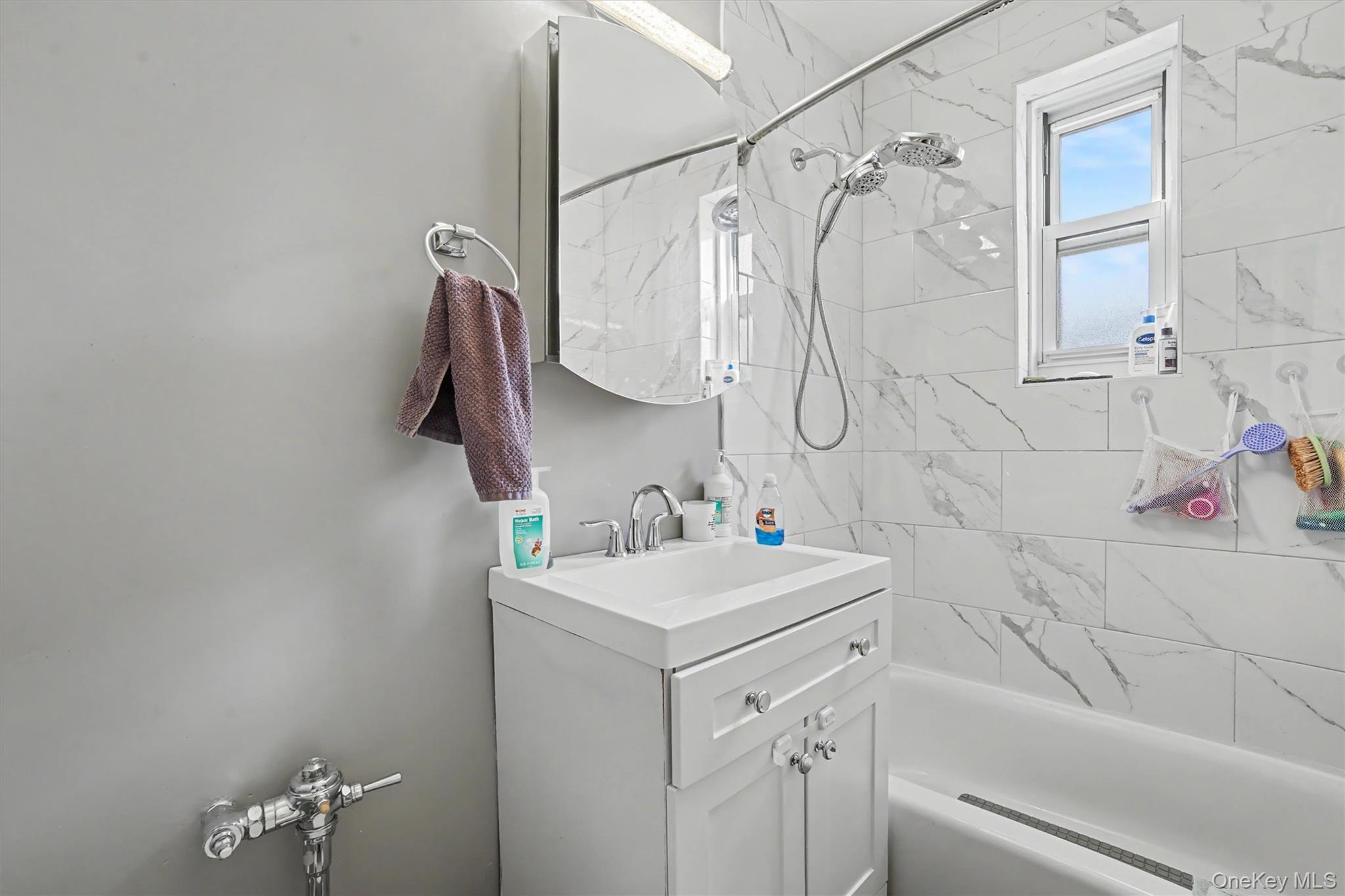 1300 Midland Avenue C67 Property Photo 14