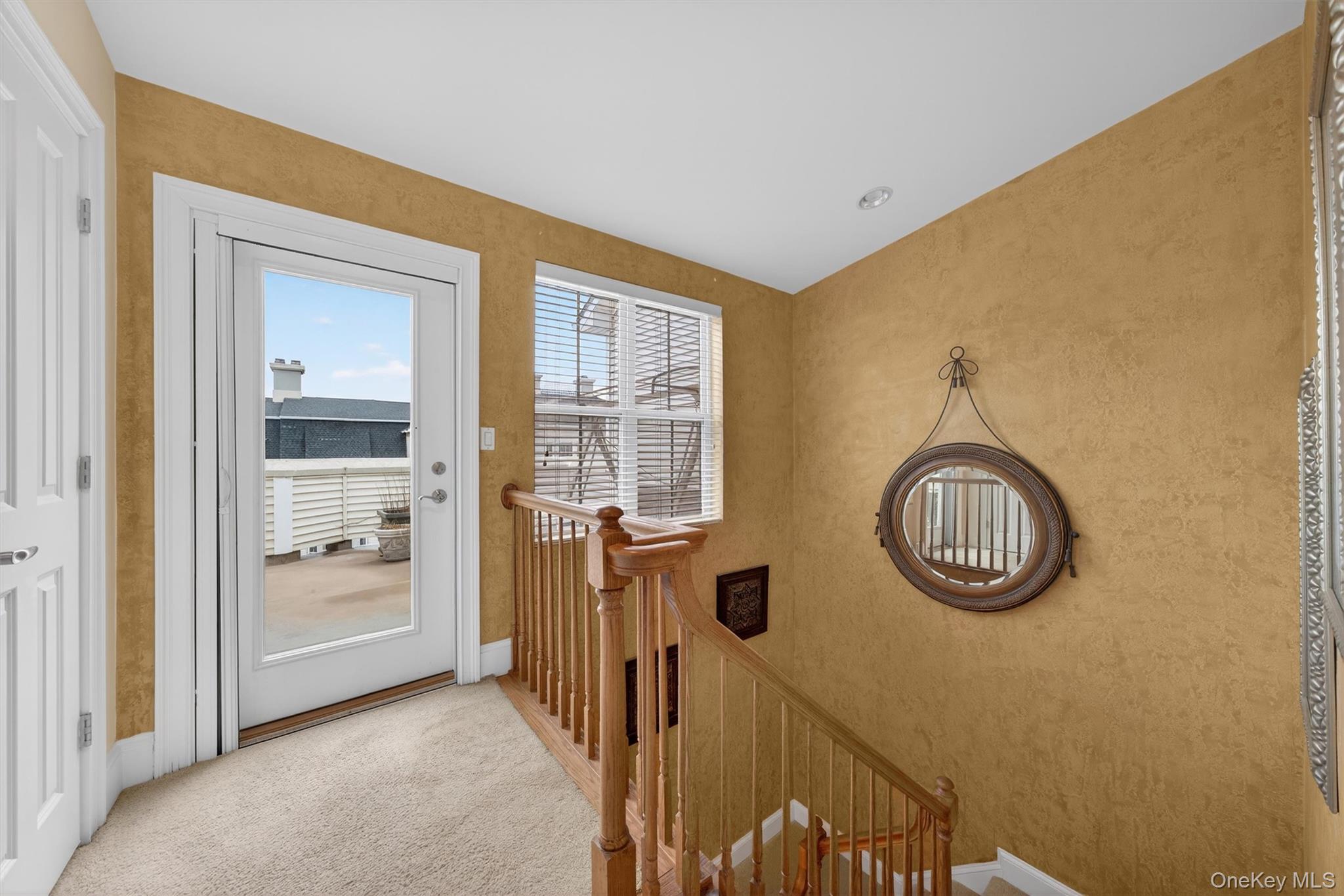 3 Harbor Pointe Drive Property Photo 28