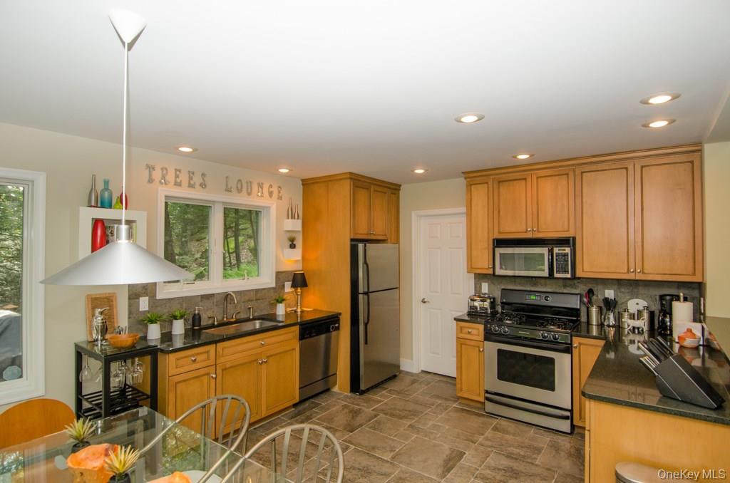 21 Marko Drive Property Photo 14