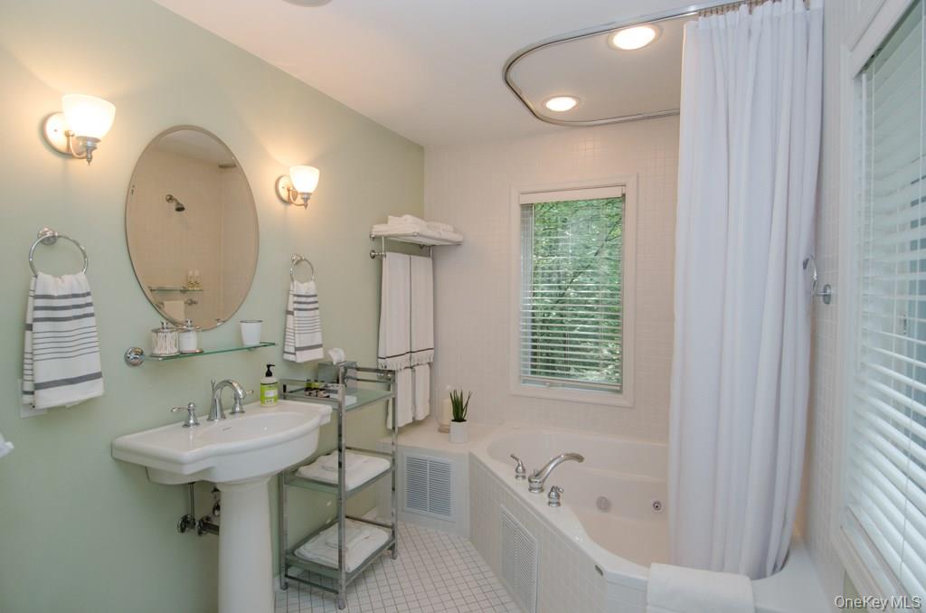 21 Marko Drive Property Photo 17