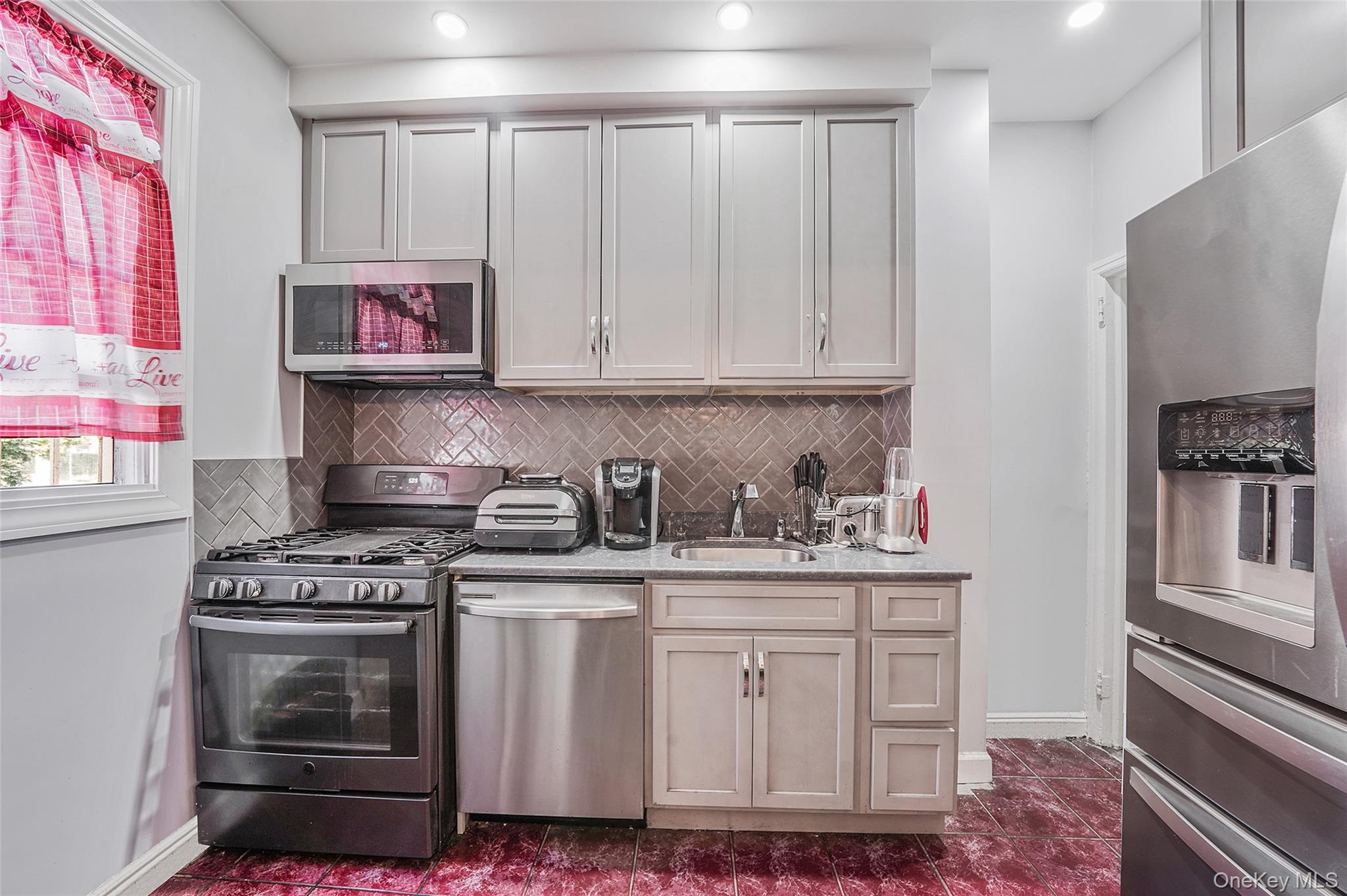 141 Branton Street Property Photo 8