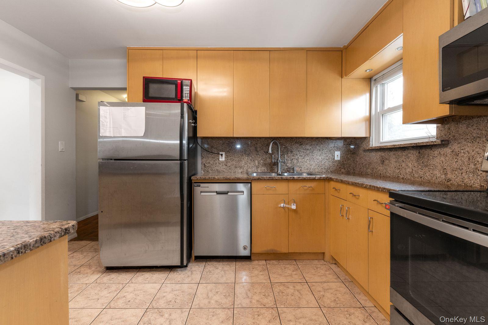409 Barnard Avenue Property Photo 9