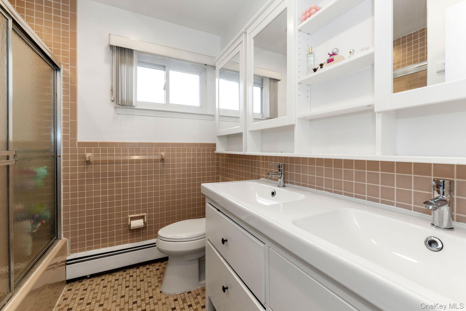 409 Barnard Avenue Property Photo 10