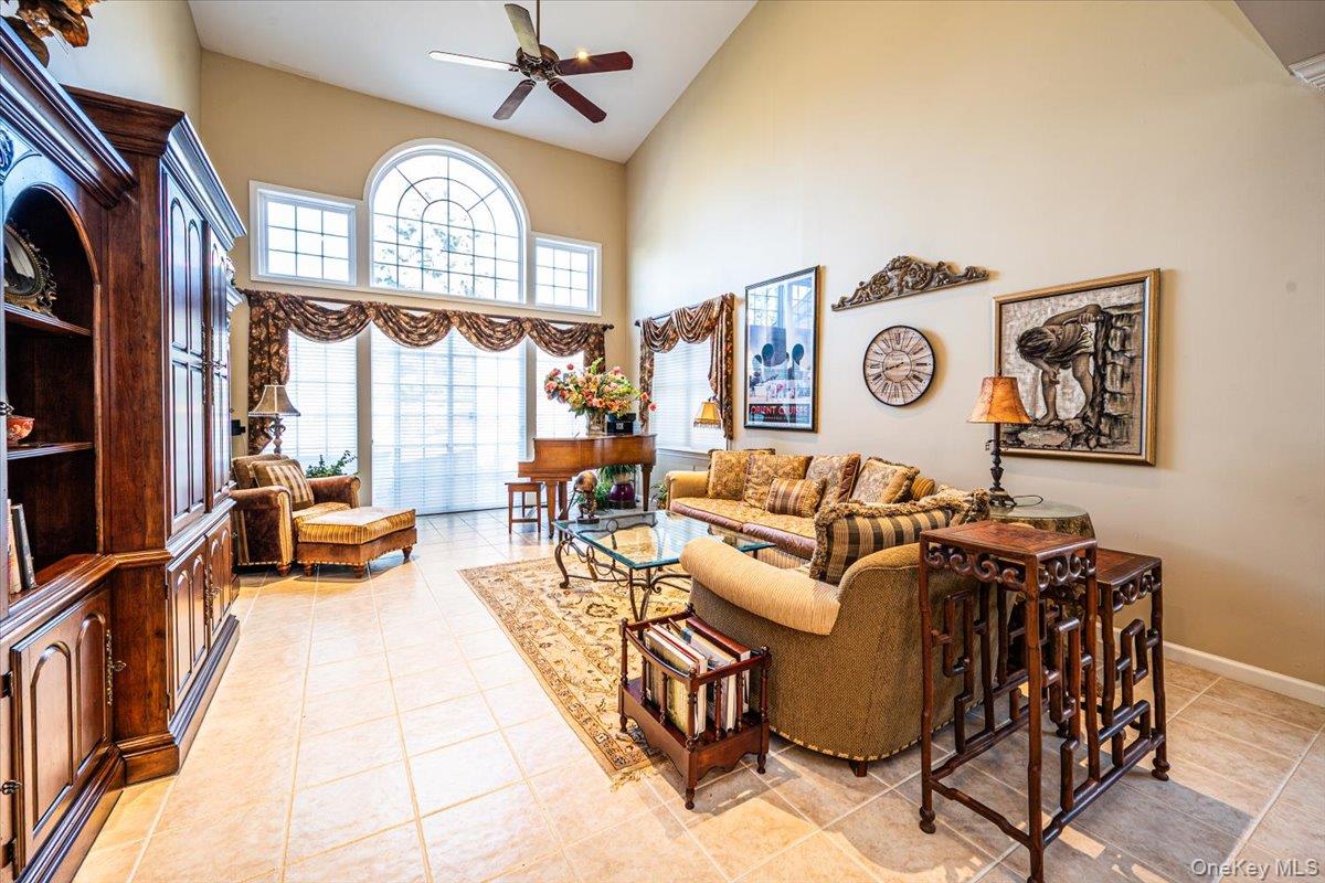 420 Florencia Place Property Photo 10