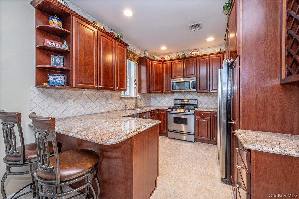 420 Florencia Place Property Photo 14