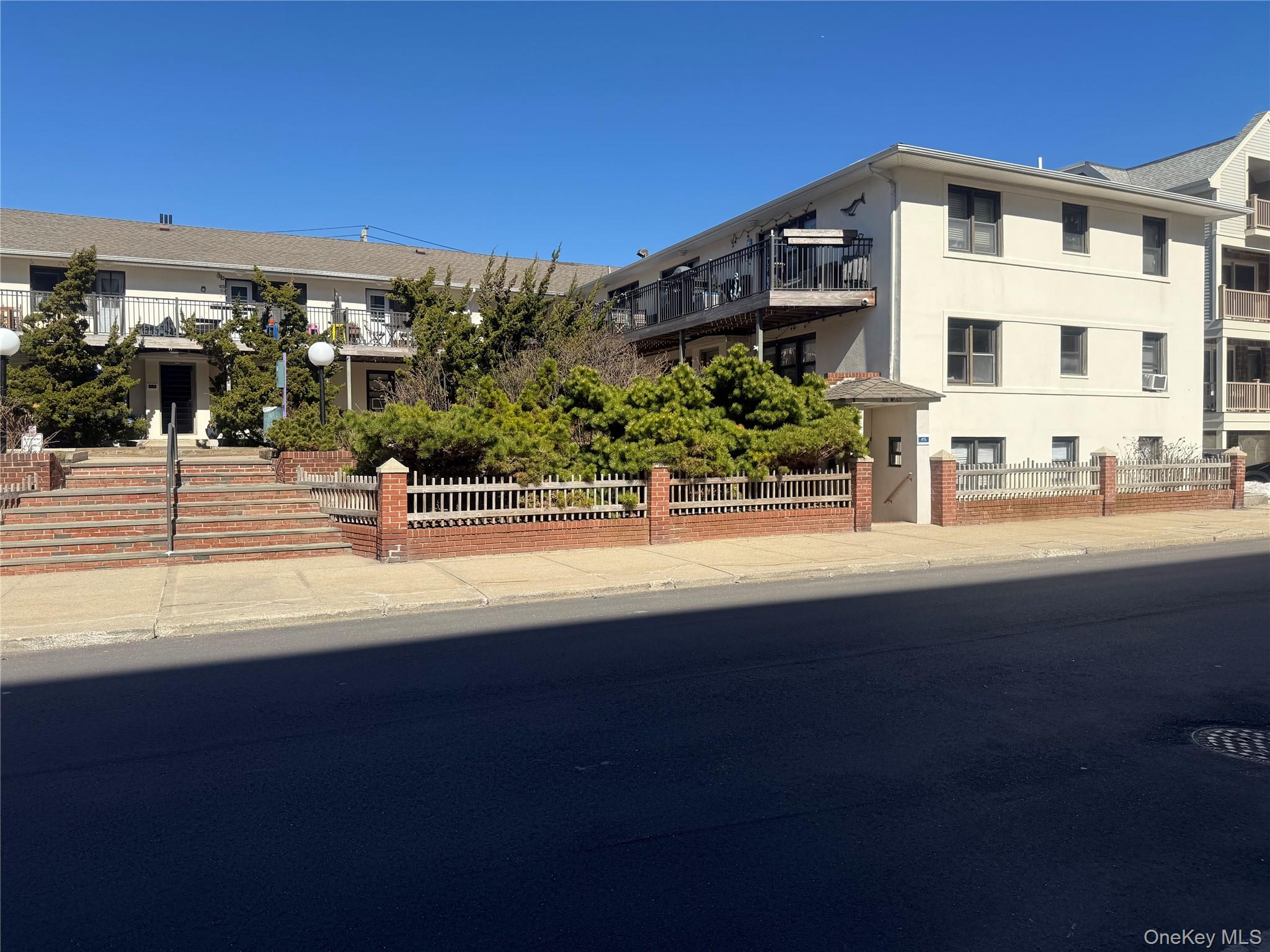 65 West Broadway 8a Property Photo 2