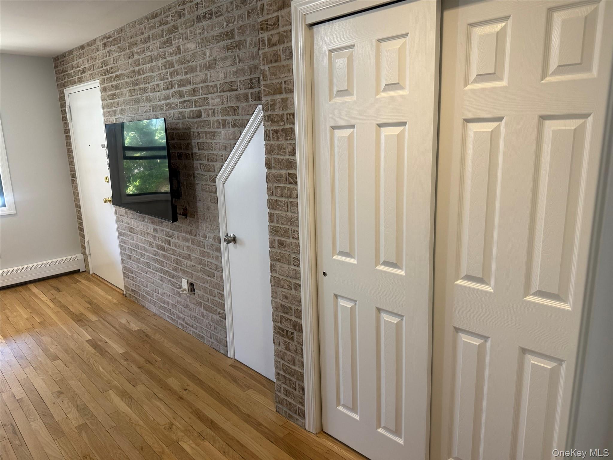 65 West Broadway 8a Property Photo 9