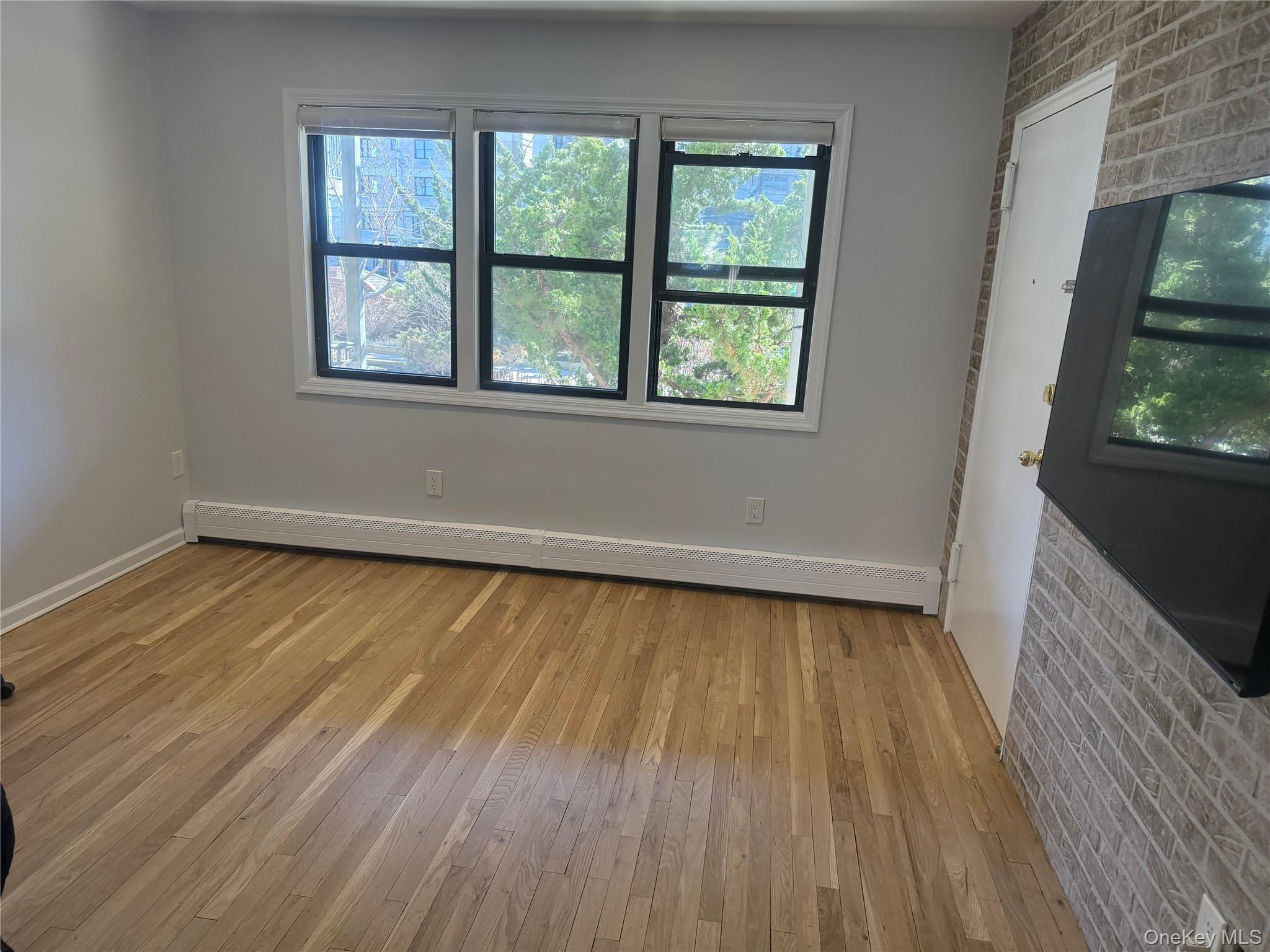 65 West Broadway 8a Property Photo 10