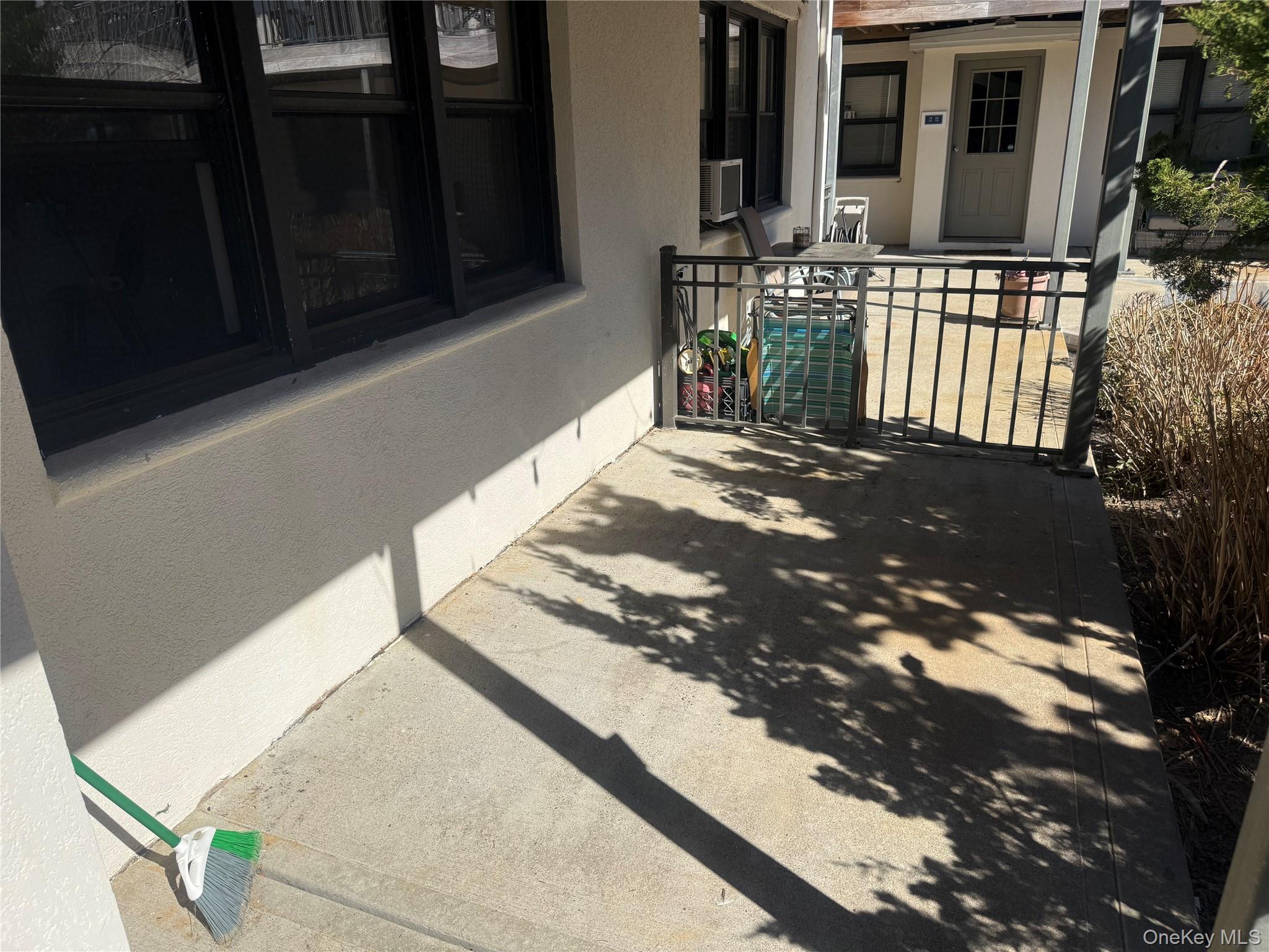 65 West Broadway 8a Property Photo 14