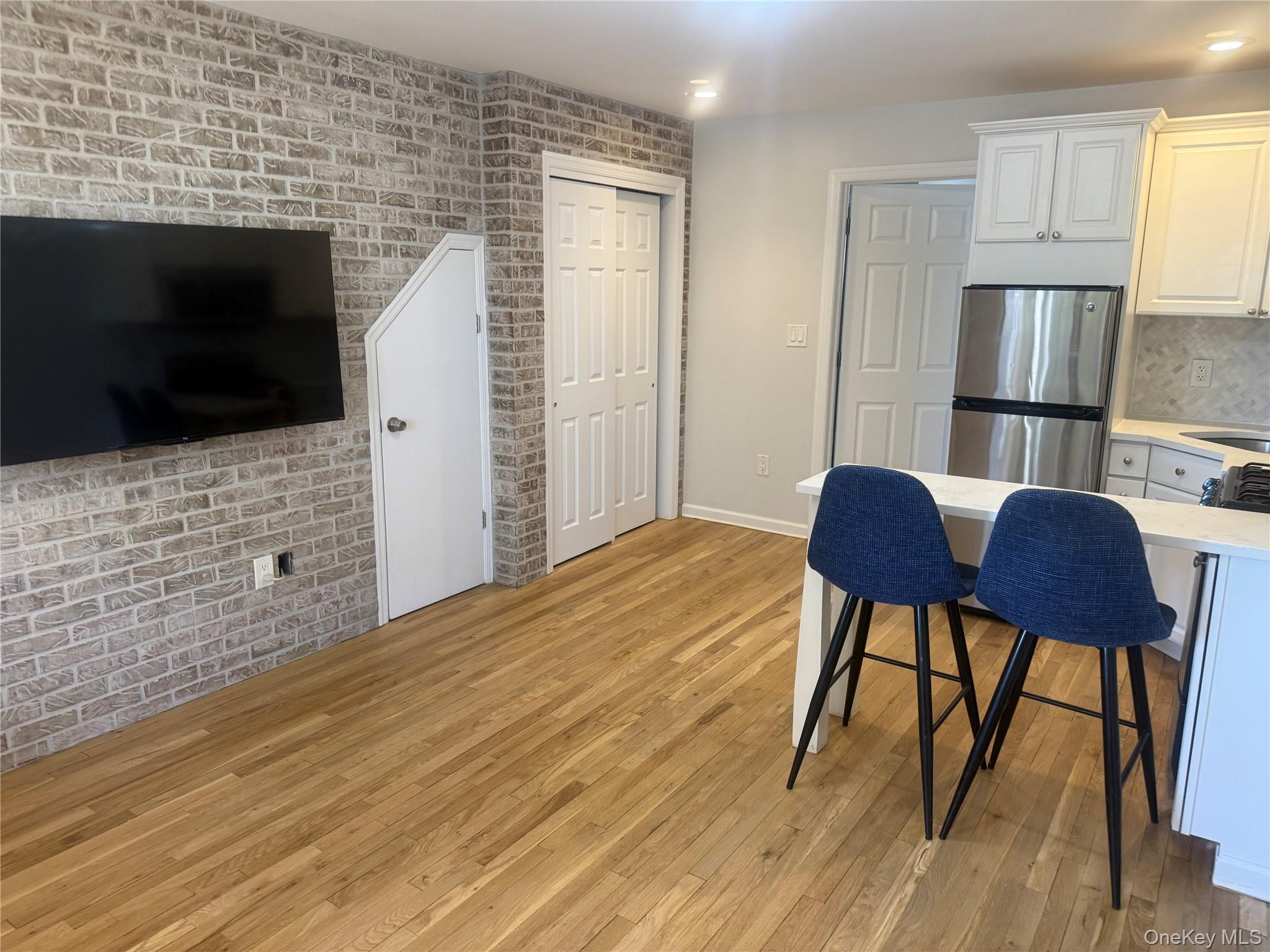 65 West Broadway 8a Property Photo 19