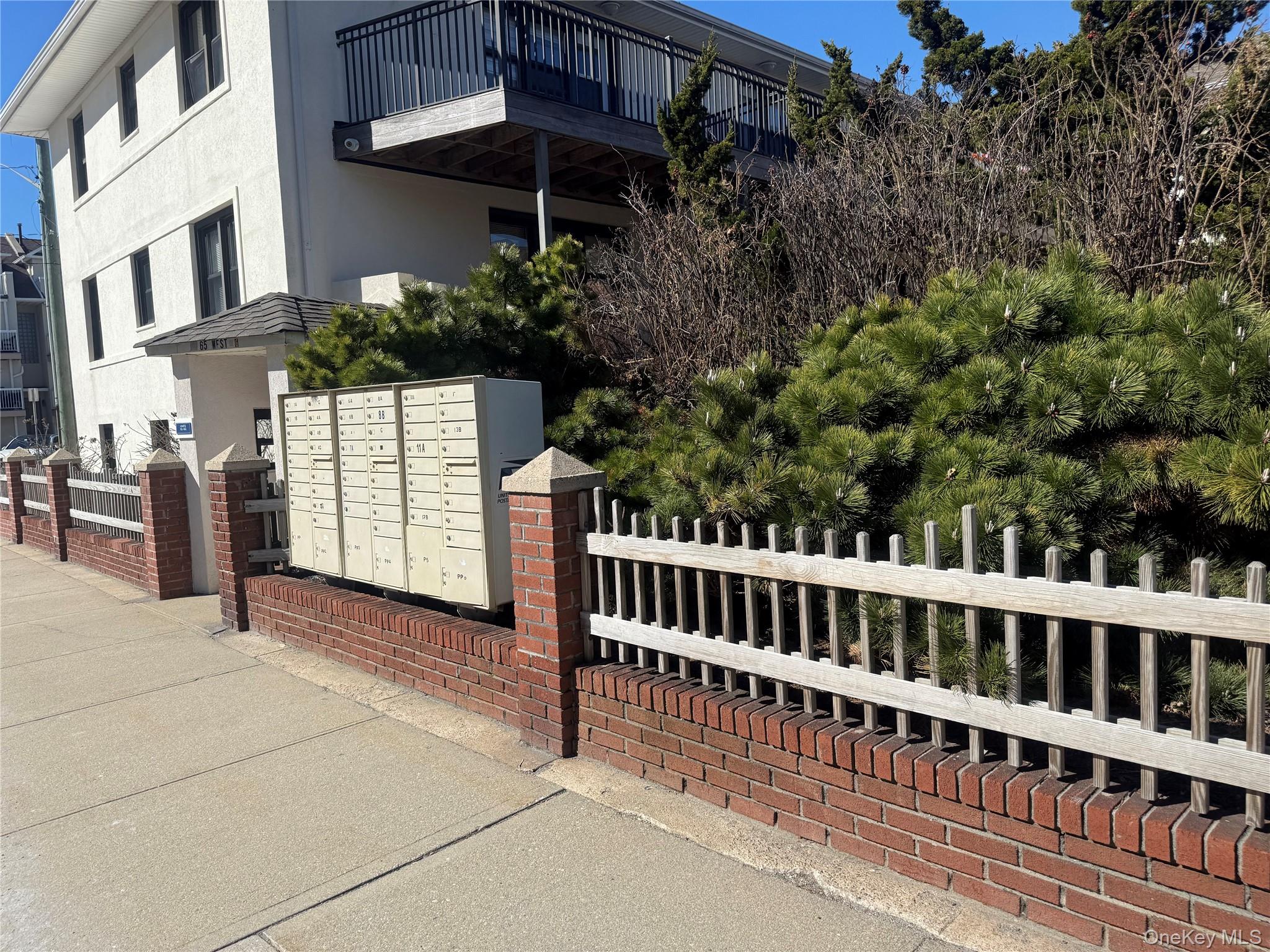 65 West Broadway 8a Property Photo 22