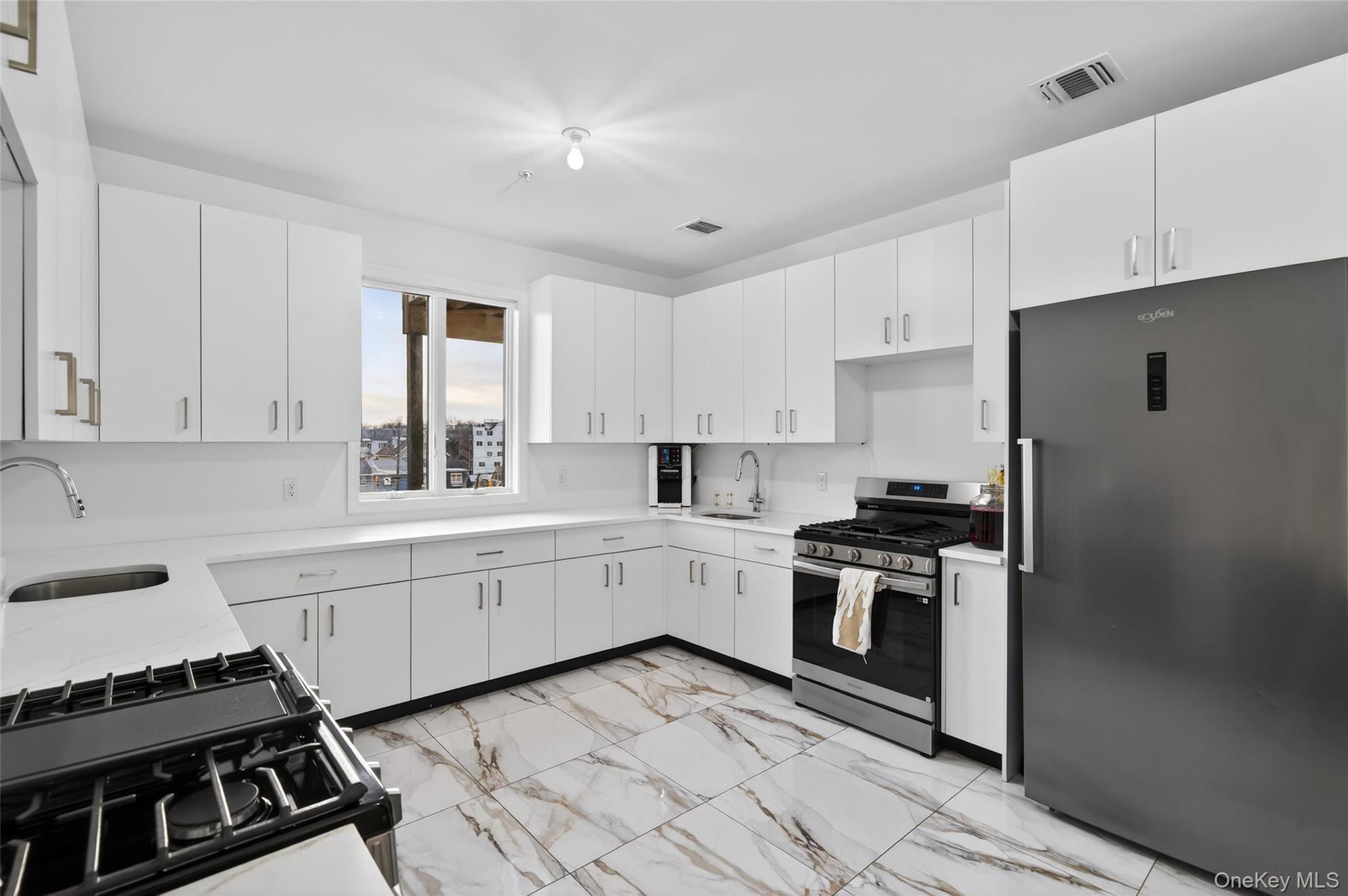 3 Melitz 201 Property Photo 15