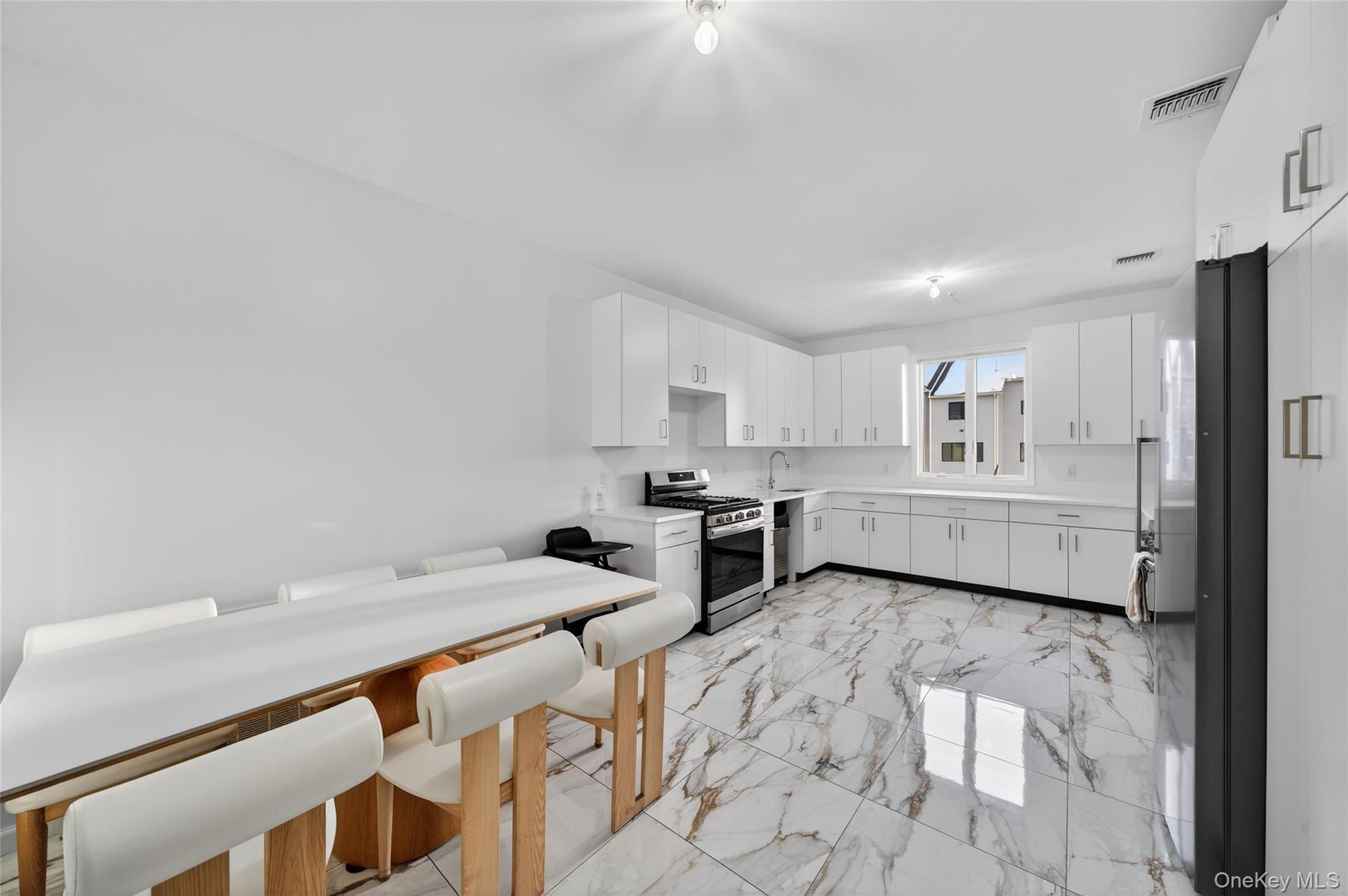 3 Melitz 201 Property Photo 16