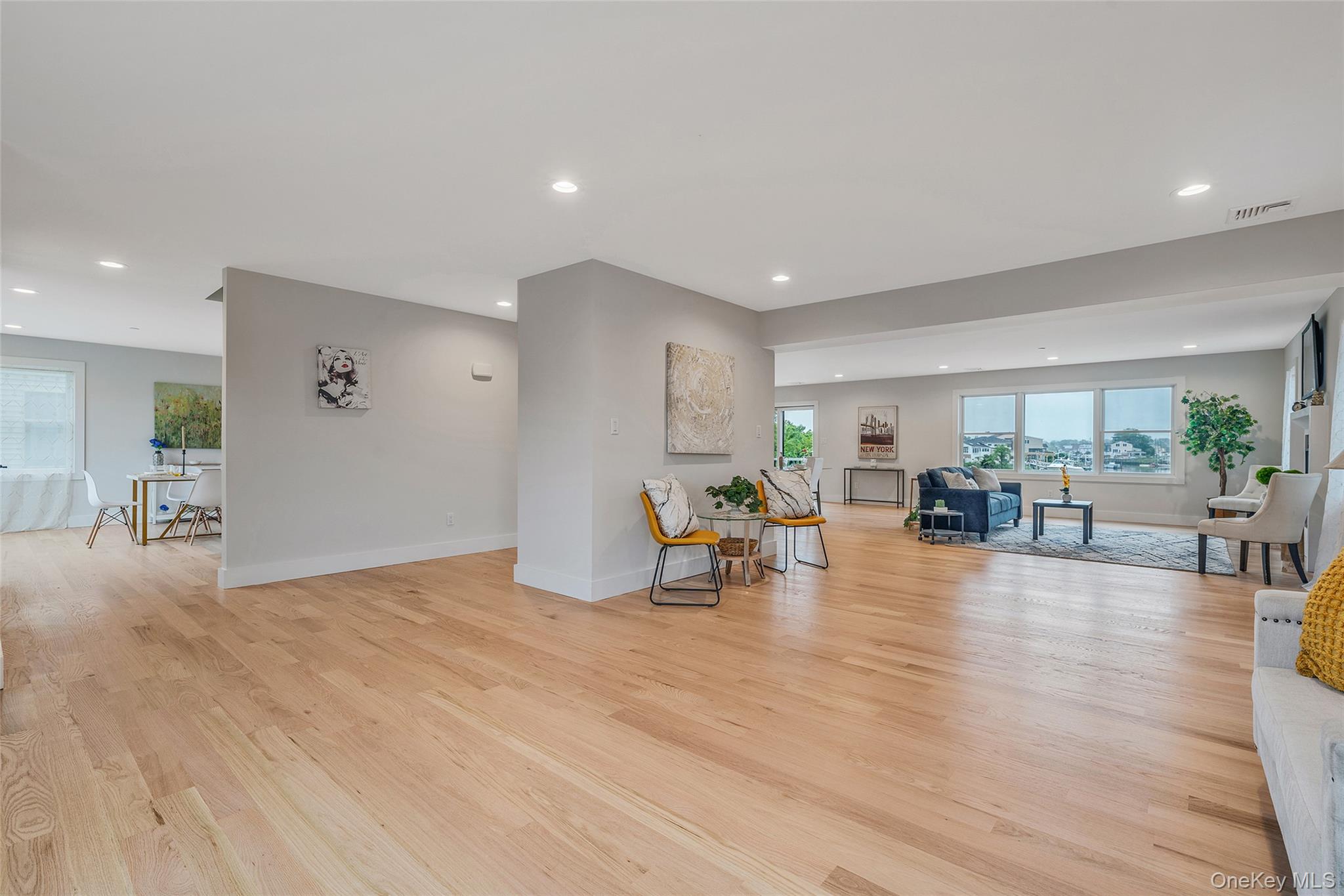 243 Mott Street Property Photo 16