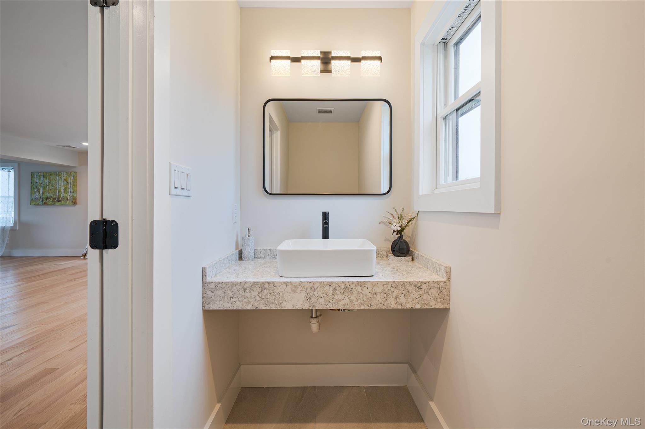 243 Mott Street Property Photo 17