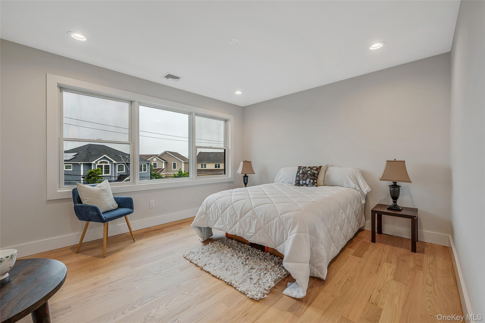 243 Mott Street Property Photo 18